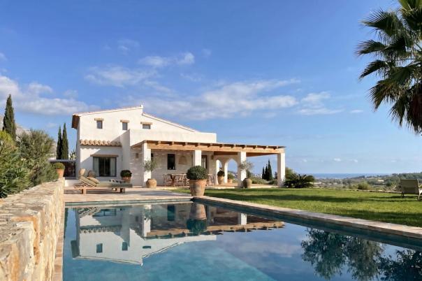 4 bed finca in Moraira