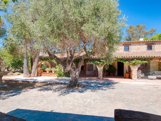3 bed finca in Senija