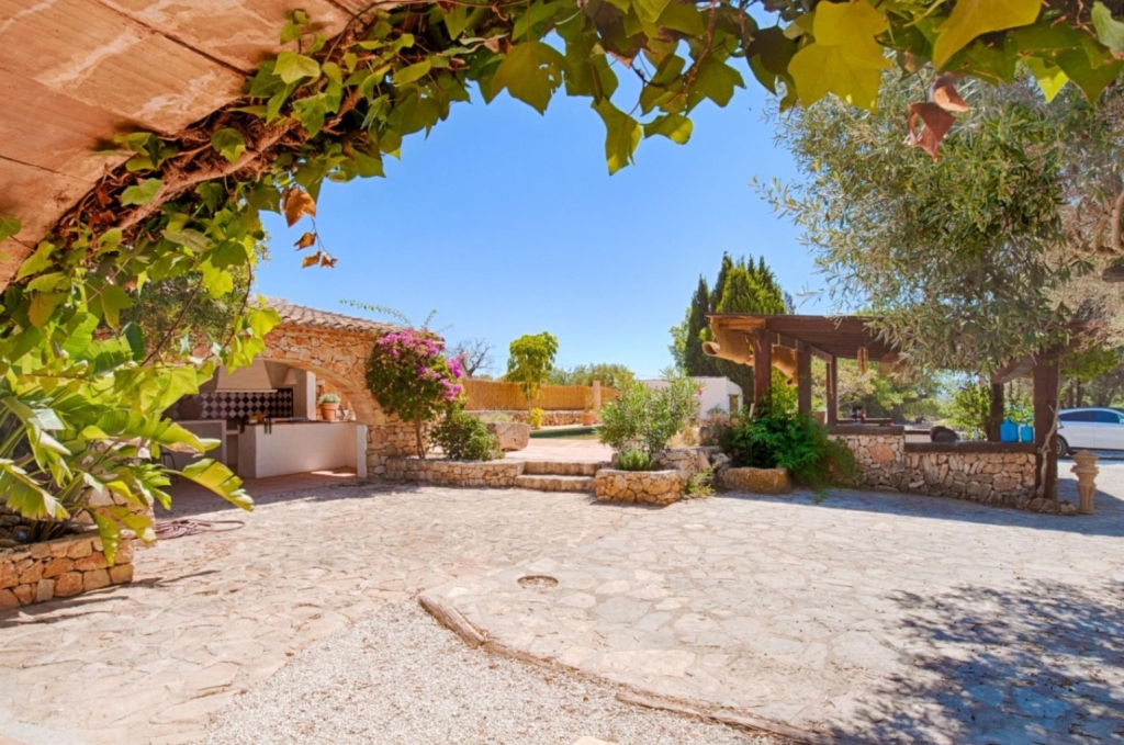 3 bed finca in Senija