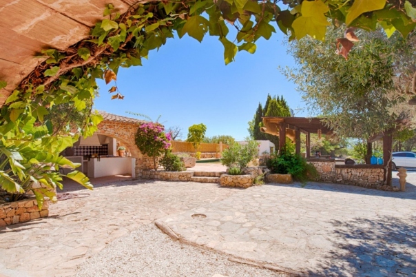 3 bed finca in Senija