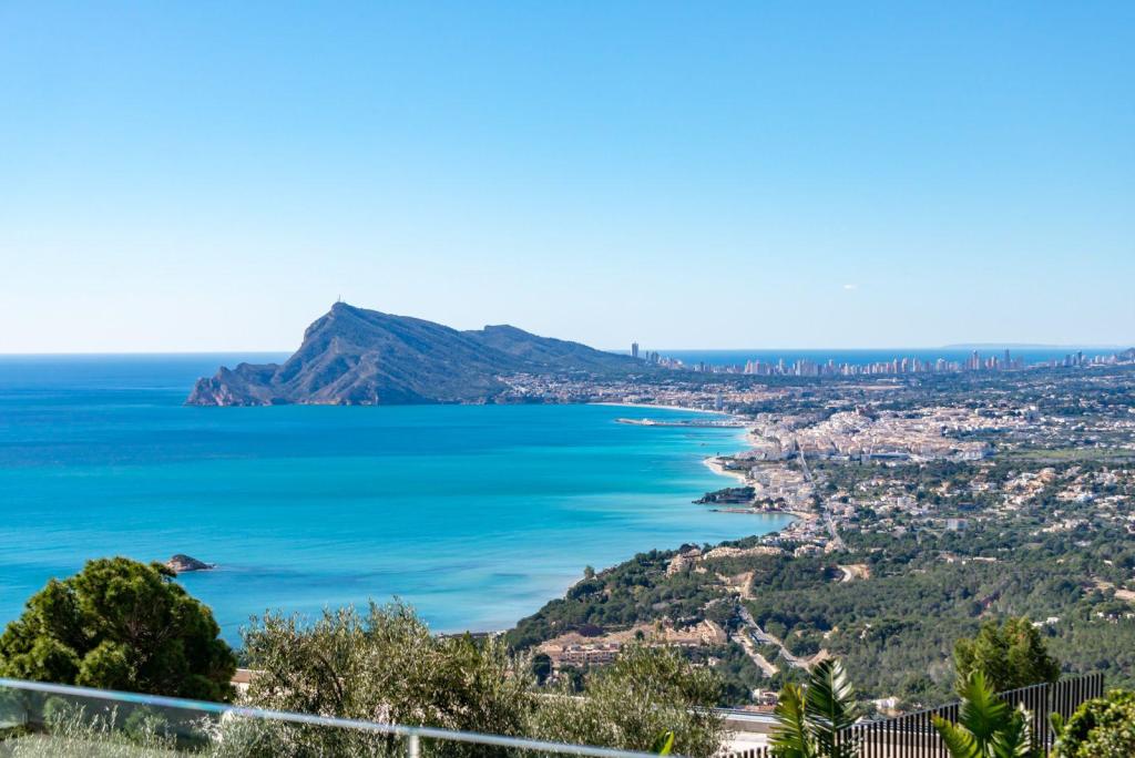 4 bed villa in Altea