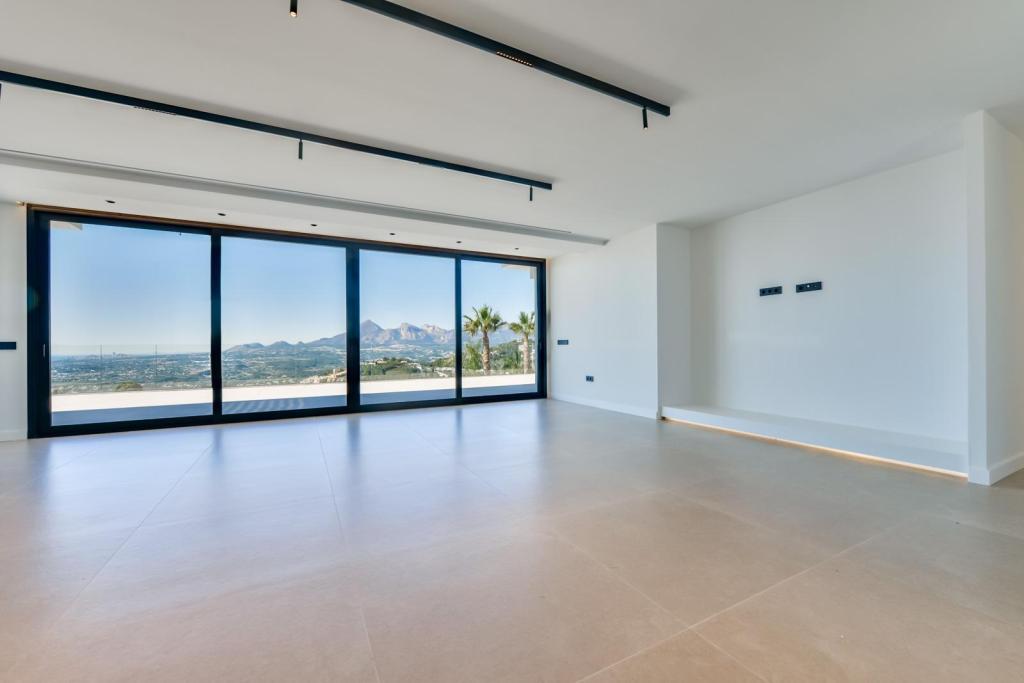 4 bed villa in Altea