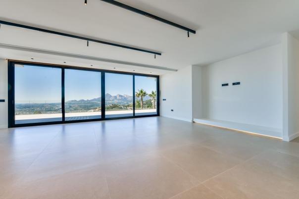 4 bed villa in Altea