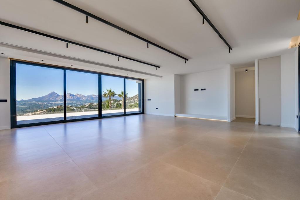 4 bed villa in Altea