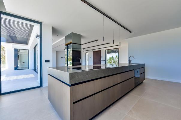 4 bed villa in Altea