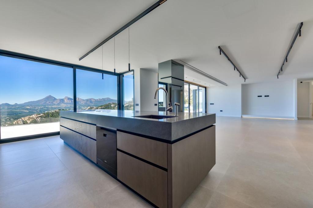 4 bed villa in Altea