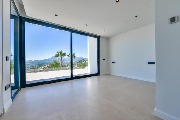 4 bed villa in Altea