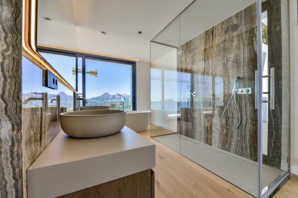 4 bed villa in Altea