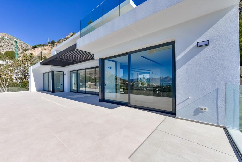 4 bed villa in Altea