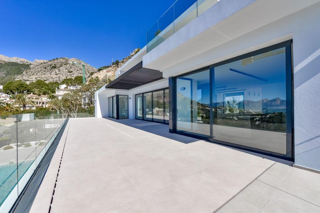 4 bed villa in Altea