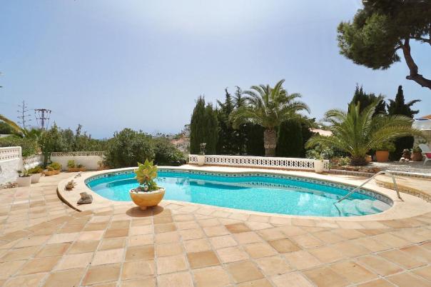 3 bed villas in Moraira