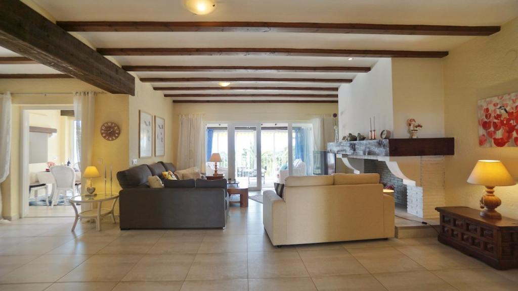 3 bed villas in Moraira