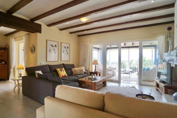 3 bed villas in Moraira