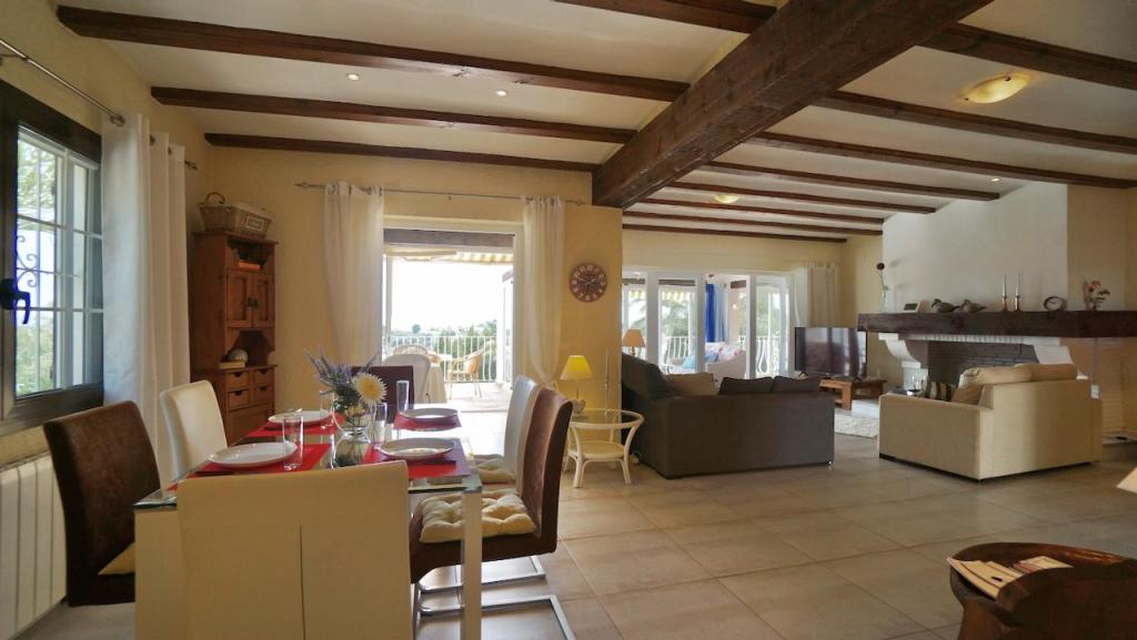 3 bed villas in Moraira