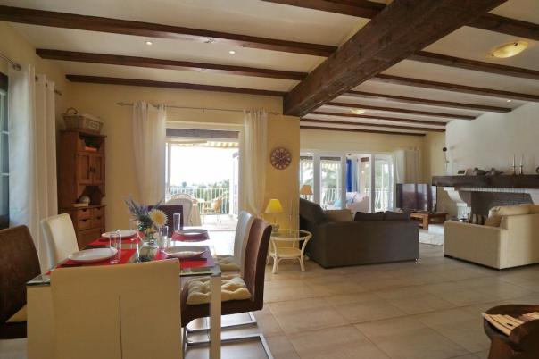 3 bed villas in Moraira