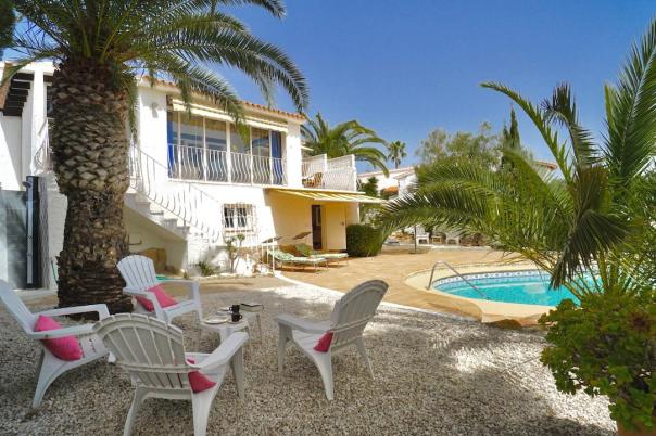 3 bed villas in Moraira