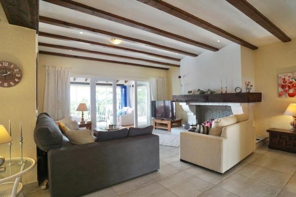 3 bed villas in Moraira