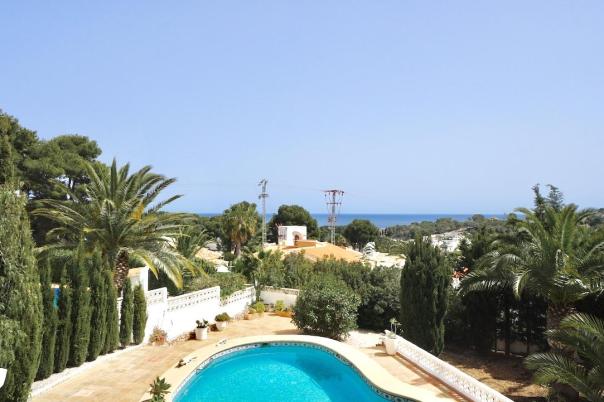 3 bed villas in Moraira