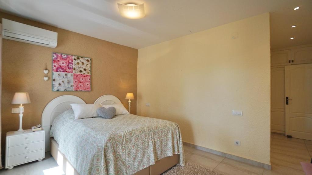 3 bed villas in Moraira