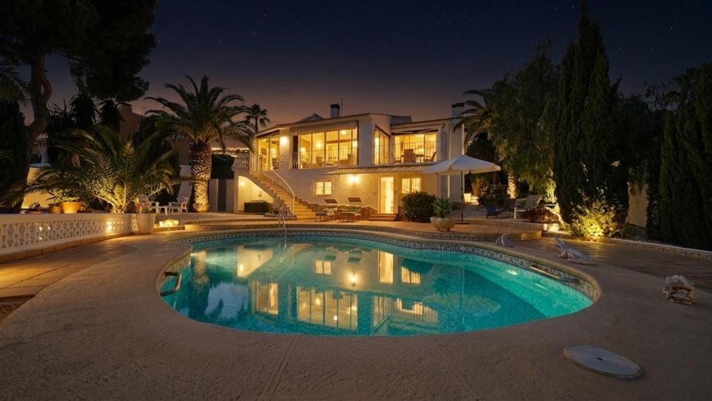 3 bed villas in Moraira