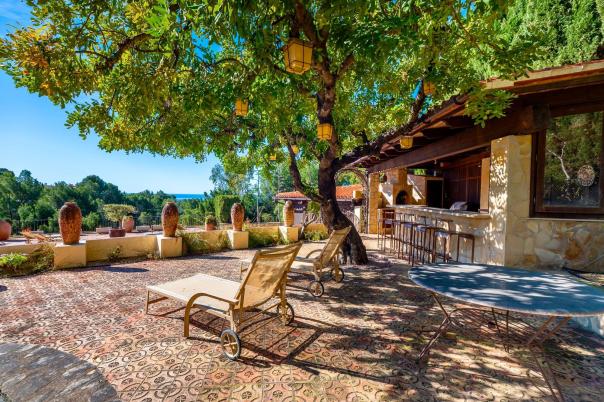 5 bed villa in Altea