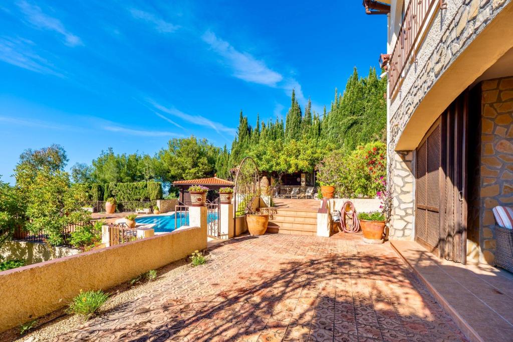 5 bed villa in Altea
