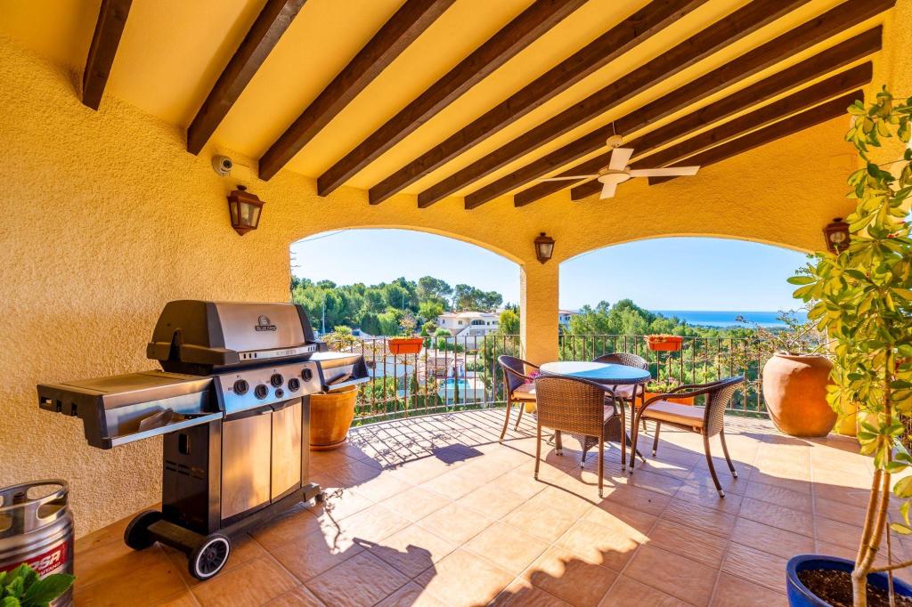 5 bed villa in Altea