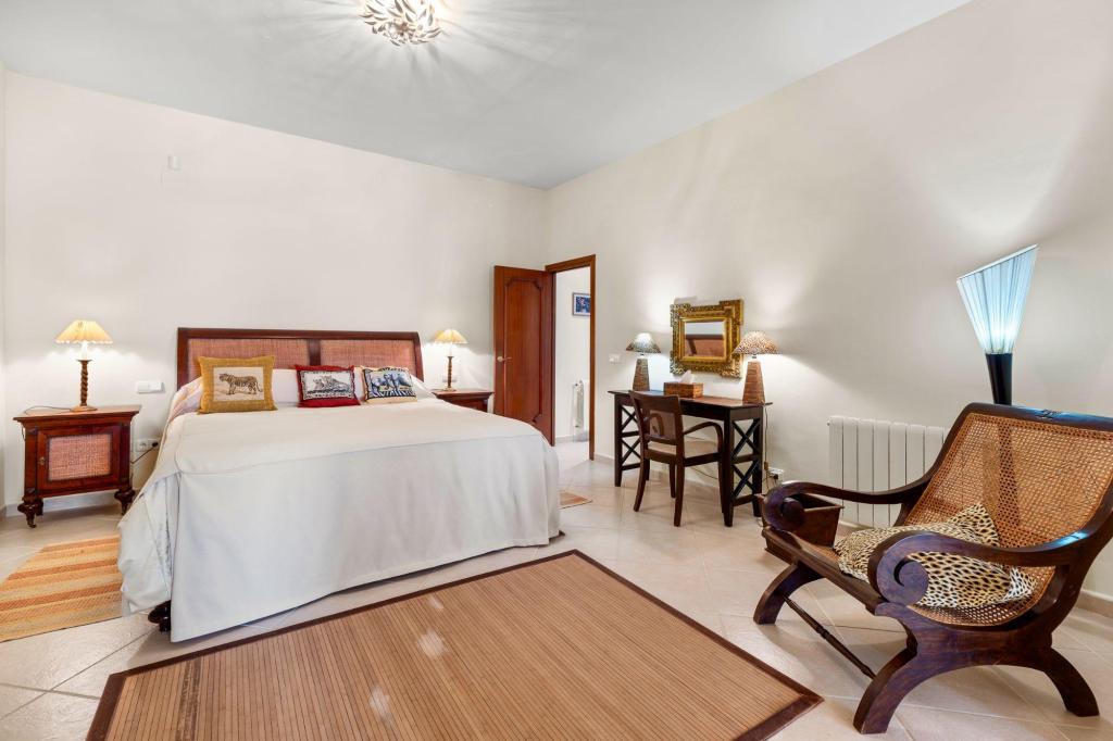 5 bed villa in Altea