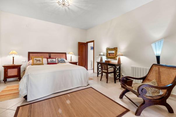 5 bed villa in Altea