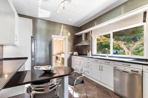 5 bed villa in Altea