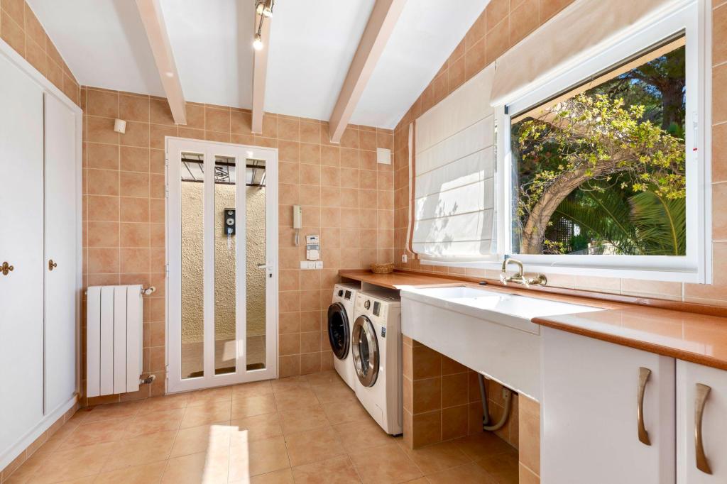 5 bed villa in Altea