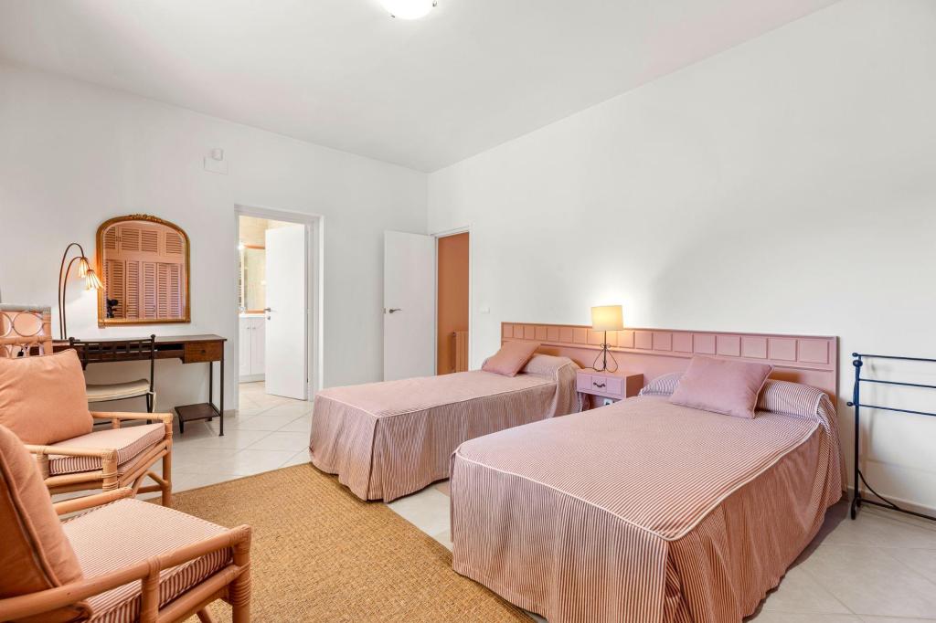 5 bed villa in Altea