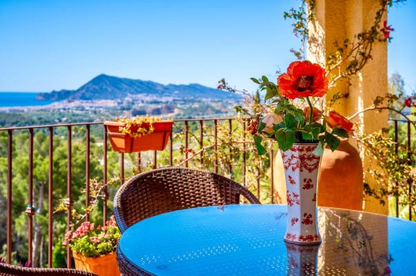 5 bed villa in Altea