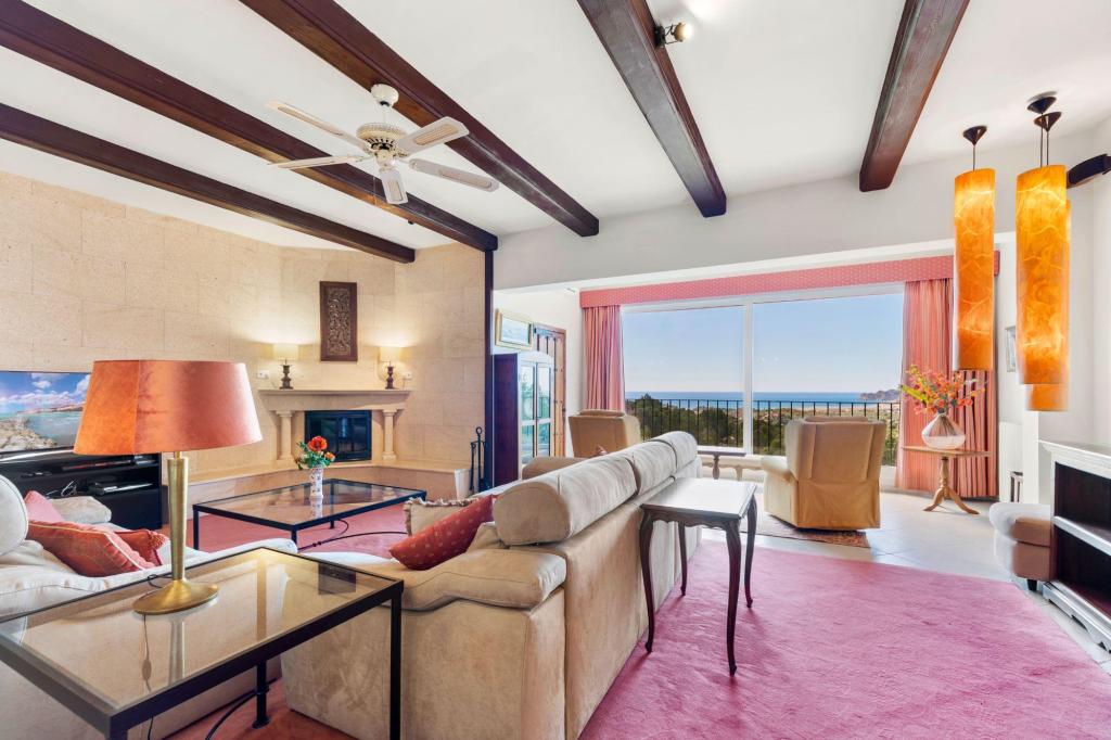 5 bed villa in Altea