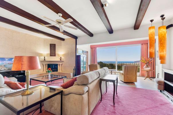 5 bed villa in Altea