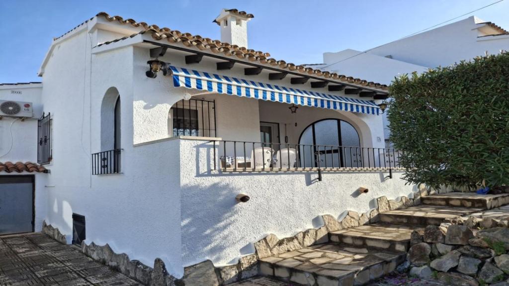 2 bed villa in Moraira