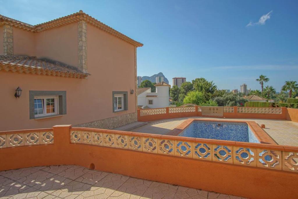5 bed villa in Calpe