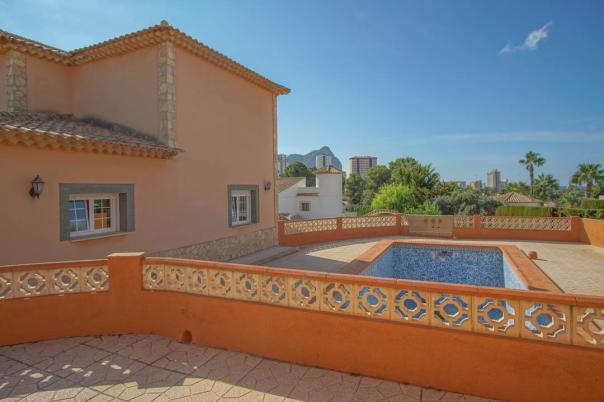 5 bed villa in Calpe