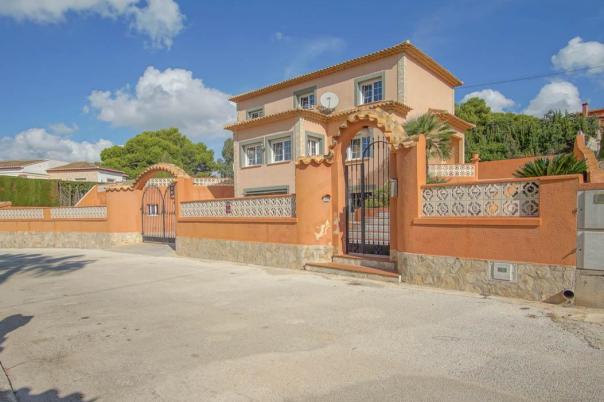 5 bed villa in Calpe