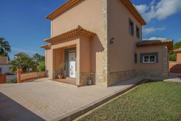 5 bed villa in Calpe