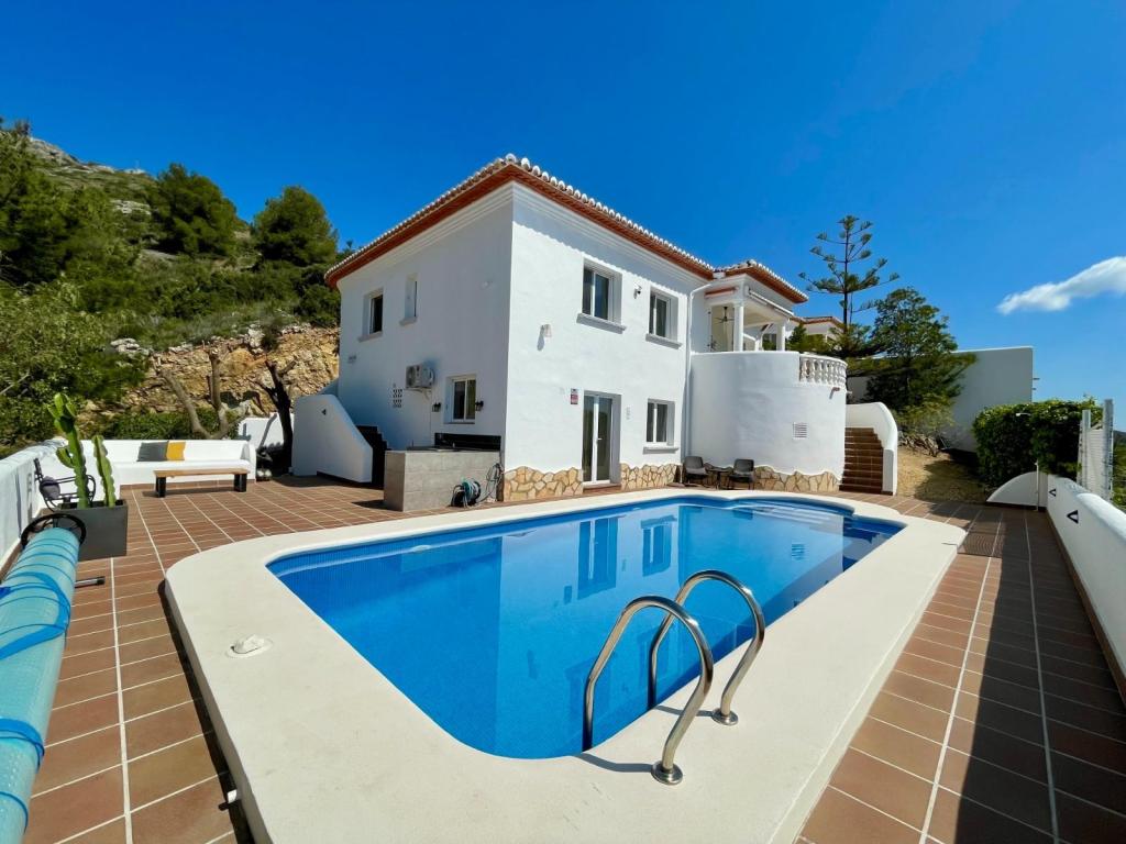 4 bed villas in Jalón