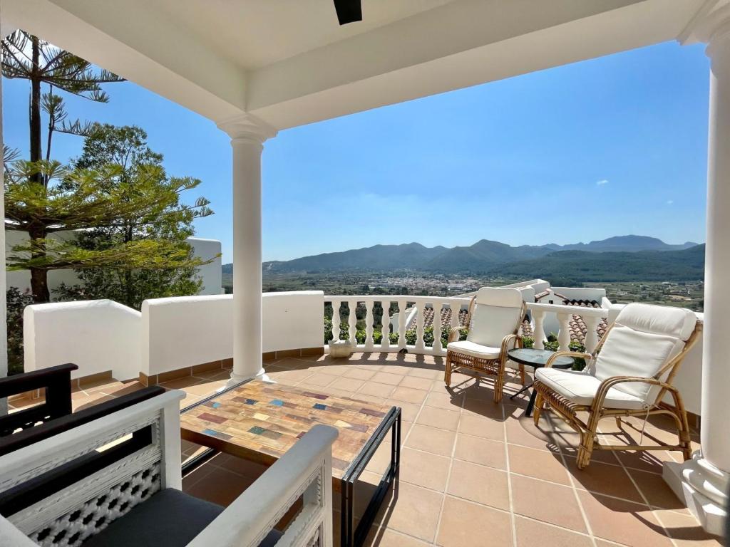 4 bed villas in Jalón