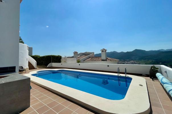 4 bed villas in Jalón