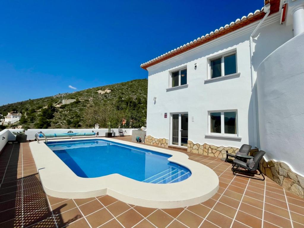 4 bed villas in Jalón