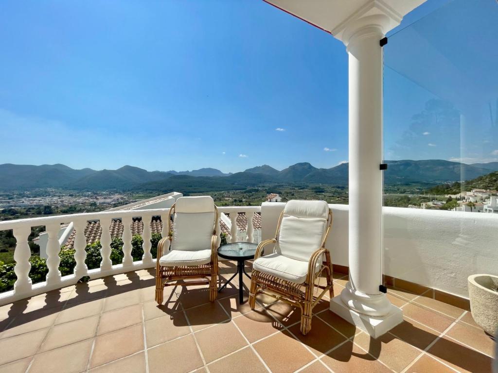 4 bed villas in Jalón