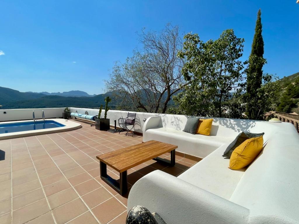 4 bed villas in Jalón