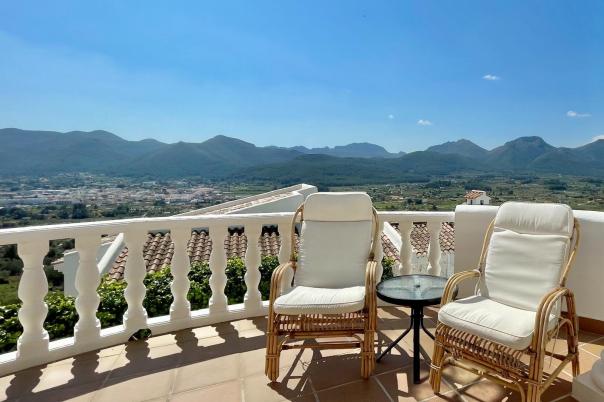 4 bed villas in Jalón
