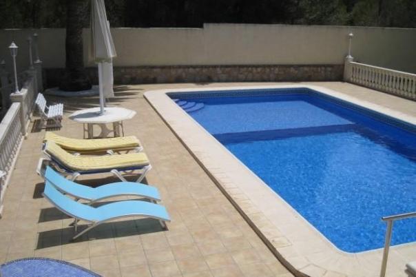4 bed villa in Albir