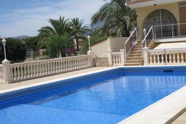 4 bed villa in Albir