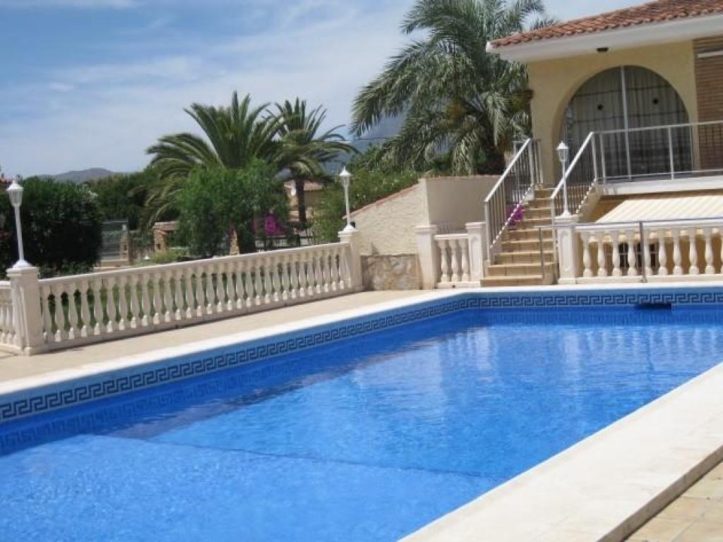 4 bed villa in Albir